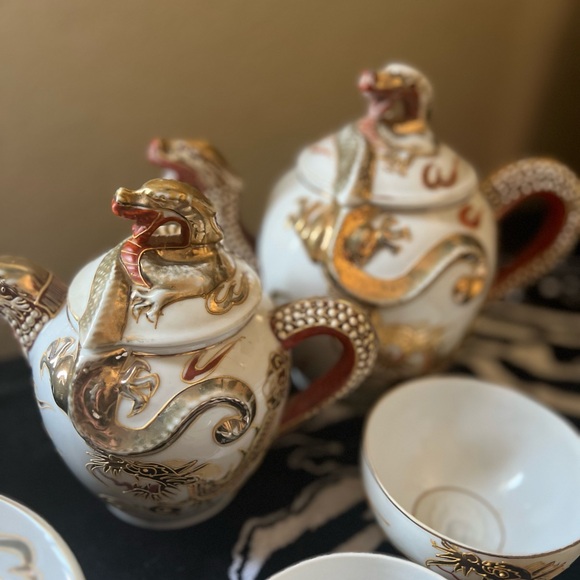 Antique Dragonware teaset - Picture 3 of 16